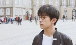 易烊千玺吃瓜娱乐,娱乐圈幕后故事大揭秘