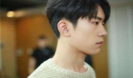 易烊千玺吃瓜娱乐圈,娱乐圈吃瓜背后的故事